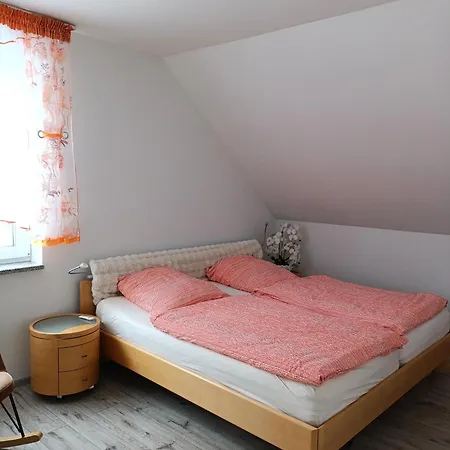 Modern Doppelhaus Hébergement de vacances Baunatal